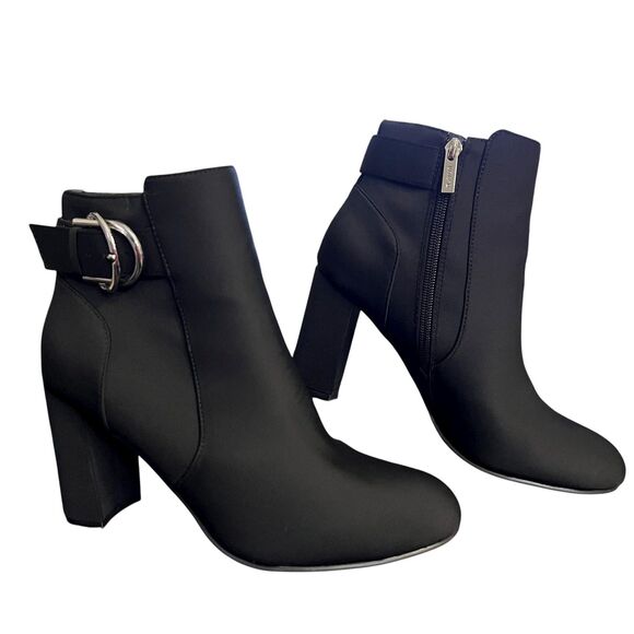 Unisa Boots Womens Size 8.5 Black Ankle Booties Block Heel Side Zip Buckle - Picture 13 of 14